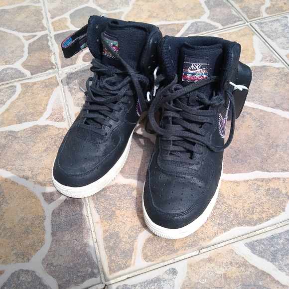Nike Other - Nike uptown sneaker